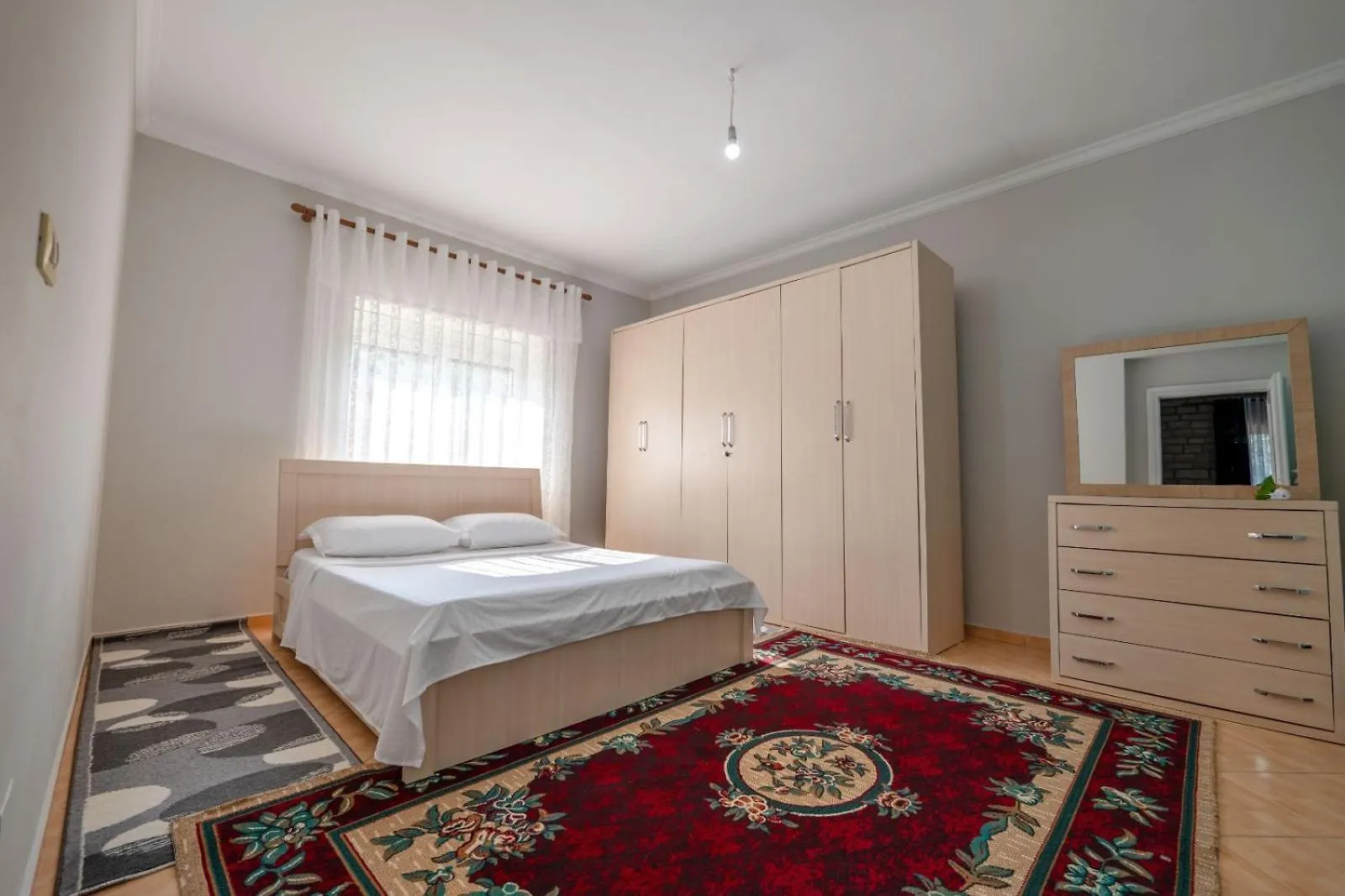Vila Ergi Ksamil 0*,  Albánie